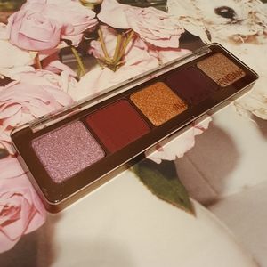 Natasha Denona Makeup - Natasha Denona cranberry palette Natasha Denona Makeup - Natasha Denona cranberry palette